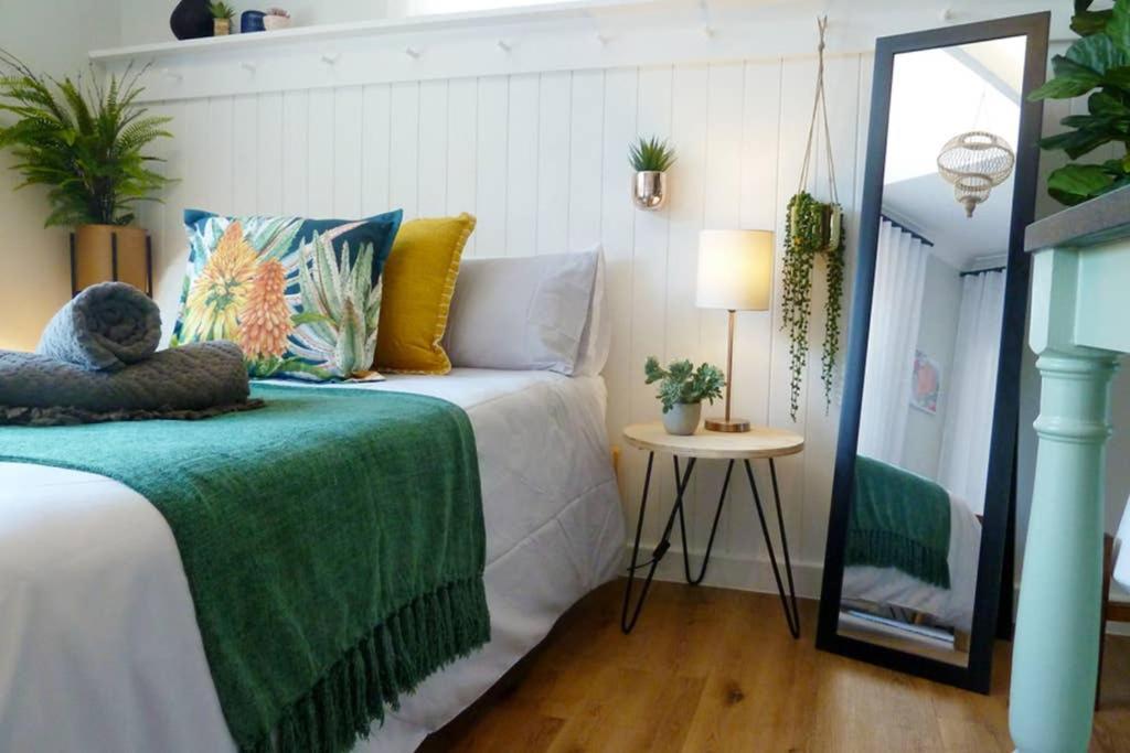 Urban Nest In Vibrant Green Point Кейптаун Екстериор снимка